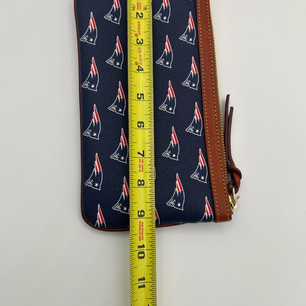 Dooney & Bourke Navy and Brown Wristlet - Picture 10 of 12